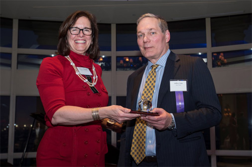 (L to R): Marty Mazzone, Mass. Appleseed Board Chair, Fidelity Investments and 2016 Good Apple Awardee Jeffrey Carp, State Street